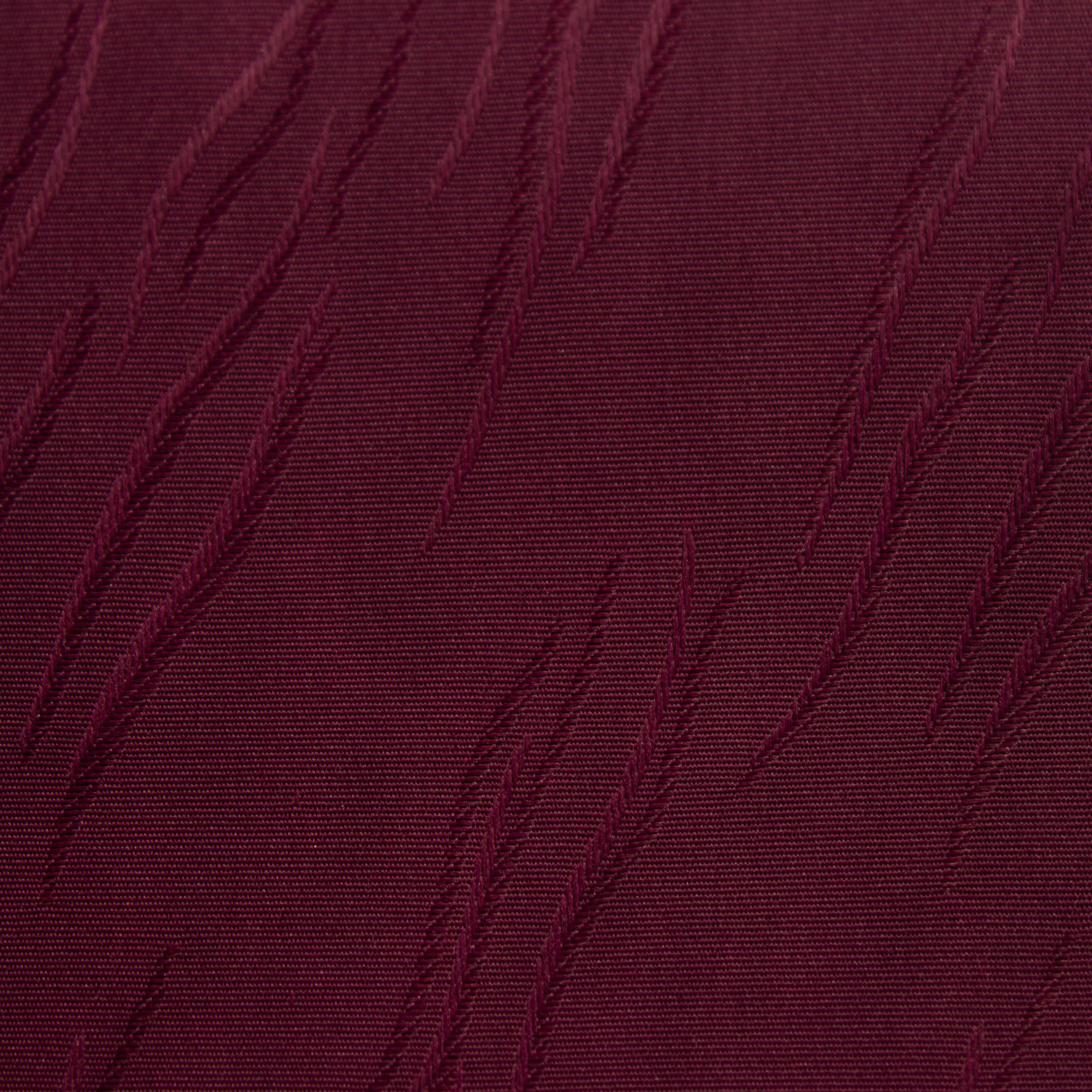 Vertical Van Goch-Burgandy